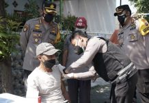 Kebut Vaksinasi, Polresta Sidoarjo Pakai Strategi Door to Door