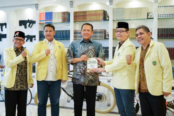 Bambang Soesatyo Bersama Panitia Kongres Nasional XVIII Pemuda Katolik 2021