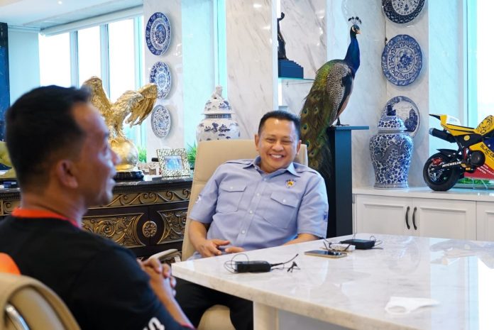 Bambang Soesatyo bersama Owner Radja Company dari komunitas Kicaumania Prio Sutrisno