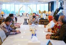 MPR Minta Masyarakat Tidak Takut Simpan Uang di Bank Bambang Soesatyo bersama Dewan Komisioner LPS