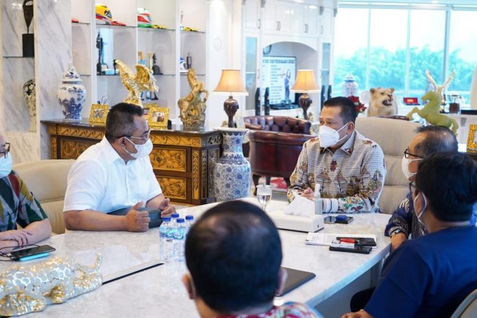 Bambang Soesatyo bersama Pengurus PERDAHUKKI