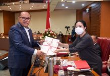 Sahkan 3 UU Provinsi Baru, DPR: Jaminan Hak Rakyat Papua dalam Pemerataan Pembangunan
