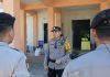 Tantangan Menjadi Kapolsek di Wilayah Kepulauan: Pendekatan Humanis Jadi Kunci Pelayanan Masyarakat AKP Muhammad Arsha Memberikan Pengarahan kepada Anggotanya untuk Melaksanakan Kamtibmas