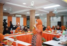 Hadiri Acara TOP Tokoh Perempuan Jaktim, Anis Menjelaskan Pentingnya Ketahanan Nasional Anis Byarwati
