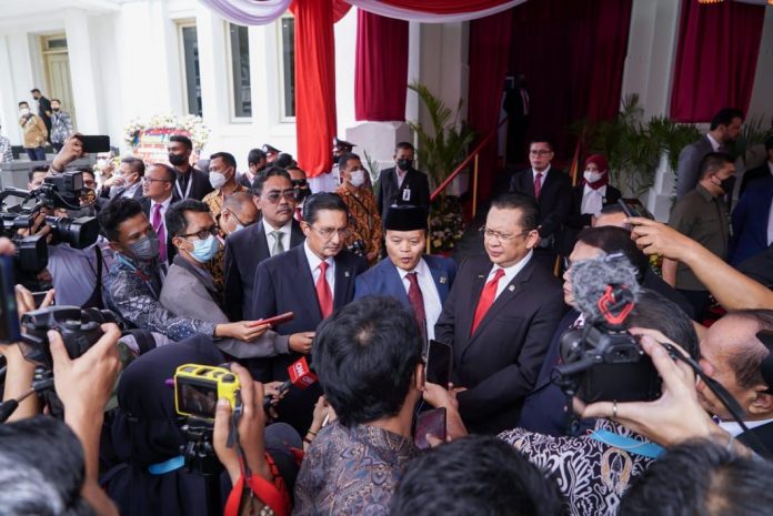 Bambang Soesatyo bersama Pimpinan MPR di Gedung Merdeka