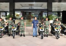 MPR Serahkan Bantuan 10 Motor Listrik Bike Smart Elektrik kepada Pangkostrad