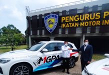 BMW Kendaraan Resmi MGPA di Pertamina Mandalika International Street Circuit