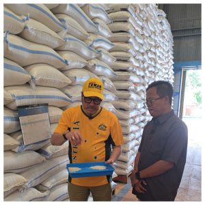 Anggota Komisi IV DPR Melakukan Sidak di Gudang Bulog di Pati (dok. @firmansoebagyofficial)