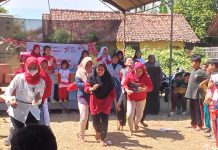 Warga Indramayu Ramaikan HUT Kemerdekaan RI