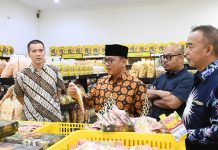 Kunjungi Toko Bandeng Juwana, MPR Harap Produk Makanan Nasional Bisa Go Internasional