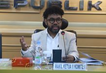 Dukung Perjuangan Suku Awyu dan Moi Tolak Sawit, Senator Filep Kritik Kebijakan Investasi di Papua