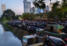 Parkir Liar Panen Omzet Ratusan Juta Perbulan di Kelapa gading, Negara Dirampok: Pejabat Menunduk!