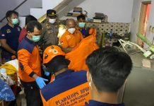 Penemuan Mayat Pria di Dalam Kamar Mandi Gegerkan Warga Desa Karangsentul