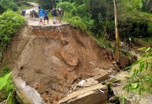 Jembatan Ambruk Akibat Banjir, Akses Gunung Pamela-Sipispis Terputus