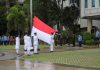 Wali Kota Jakut Gelar Upacara Pengibaran Bendera Merah Putih