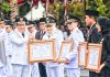 Mendagri Berikan Penghargaan Kepada Bupati Indramayu