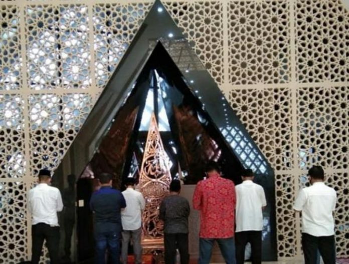 Masjid At Taufiq