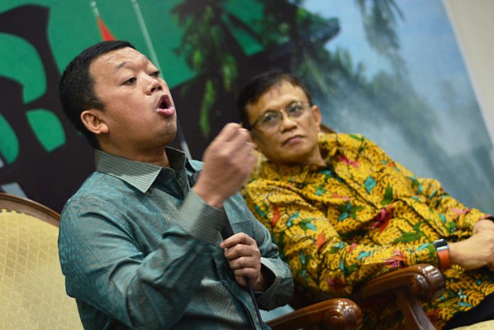 Nusron Wahid bersama Didik J Rachbini dalam diskusi Forum Legislasi