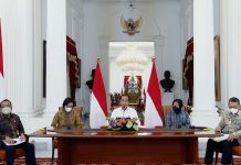 Berdalih Pengalihan Subsidi, Jokowi Naikkan Harga BBM