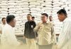 Azikin Solthan Tinjau Gudang Bulog, Pasokan Beras Sulsel Dinilai Stabil Anggota DPR, Azikin Solthan Tinjau Gudang Bulog di Sulsel Cek Ketersediaan Beras