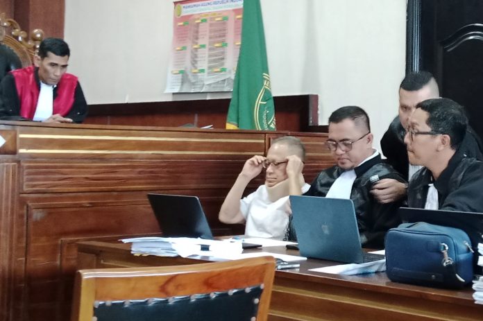 Sidang Firman Hertanto Aruss Hotel