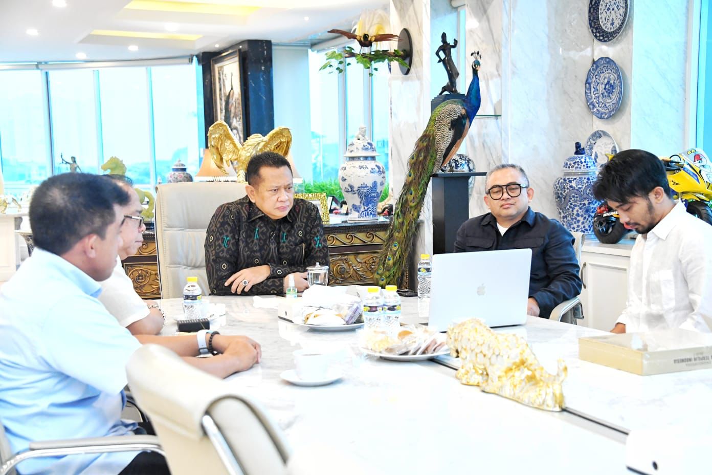 MPR Dukung Pembangunan Taman Miniatur 99 Masjid Dunia