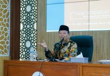 Bedah Buku ‘Hadir di Parlemen untuk Maslahat Rakyat’, MPR Ingatkan Mahasiswa dan Santri untuk Tidak Antipolitik