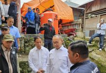 Waka MPR Eddy Soeparno Salurkan Bantuan Untuk Korban Bencana Sumbar, Serahkan Kompor hingga Sarden